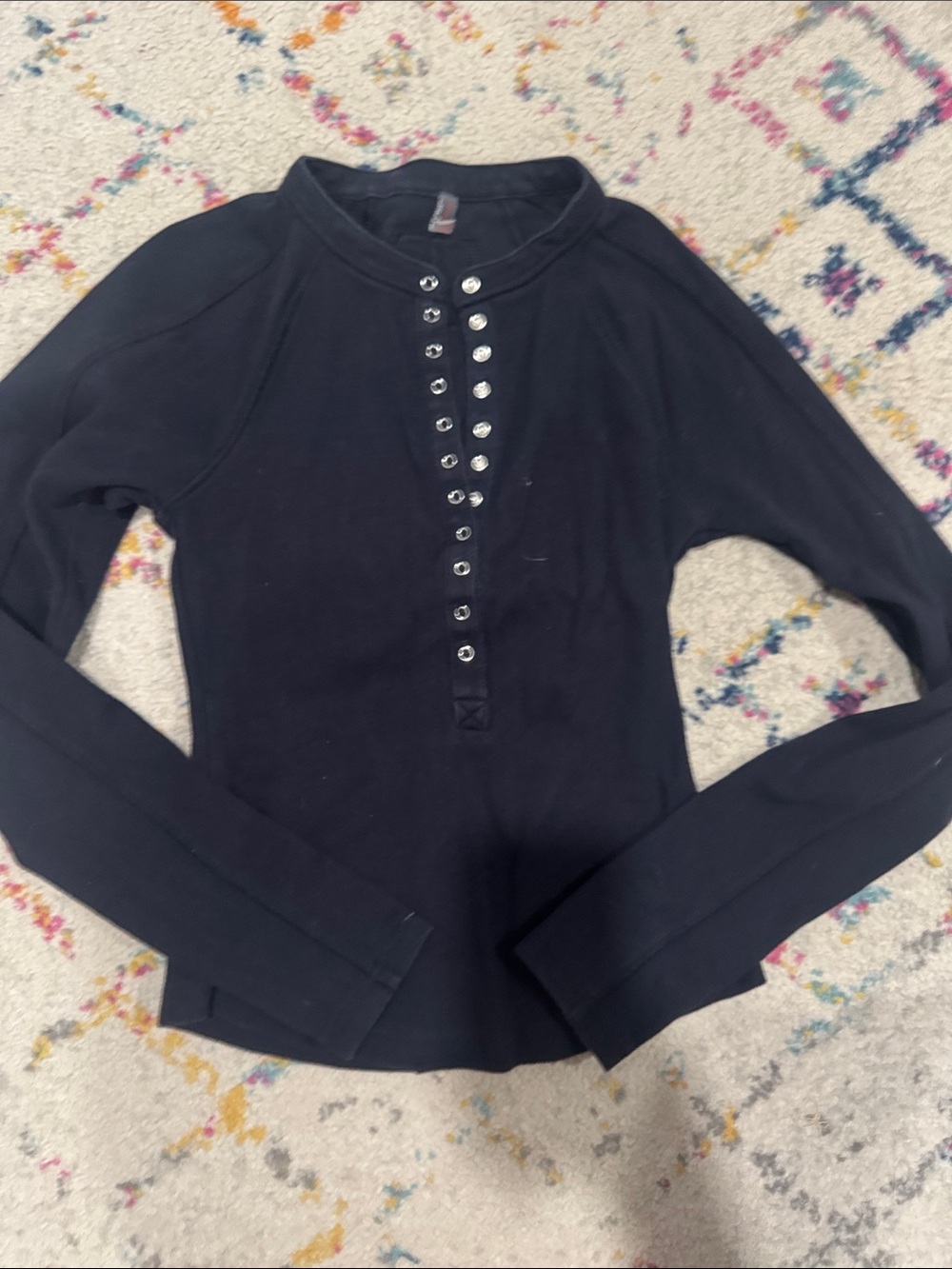Free people movement medium Women’s Black Long-Sleeve Snap Henley Top